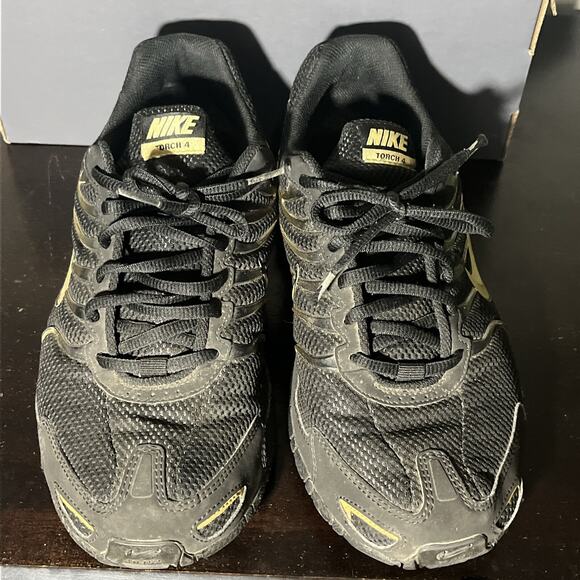 Nike Air Max Torch 4 Mens Size 9.5 Black Metallic Gold Running Shoes CN2159-002 - Picture 6 of 10